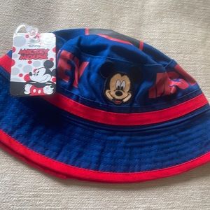 NWT Vintage Mickey bucket hat. Children/Toddler size.